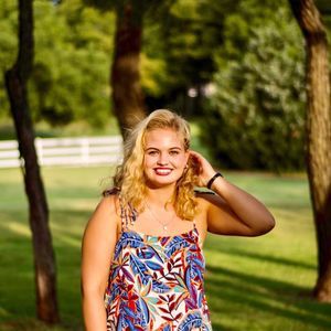 Meet your Posher, Anna